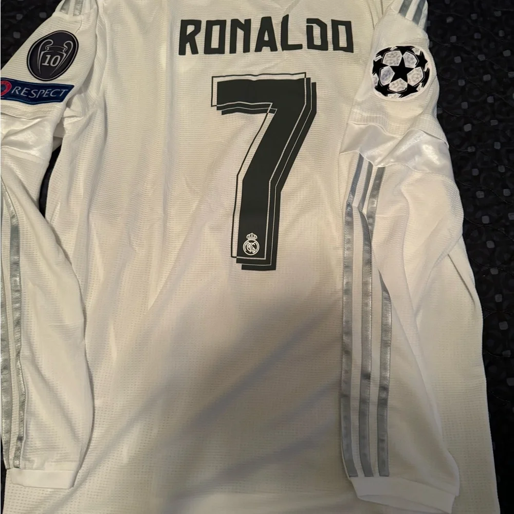 2016 Real Madrid CR7 NWT Champions League Milano Final LS Replica Jersey - Picture 7 of 9